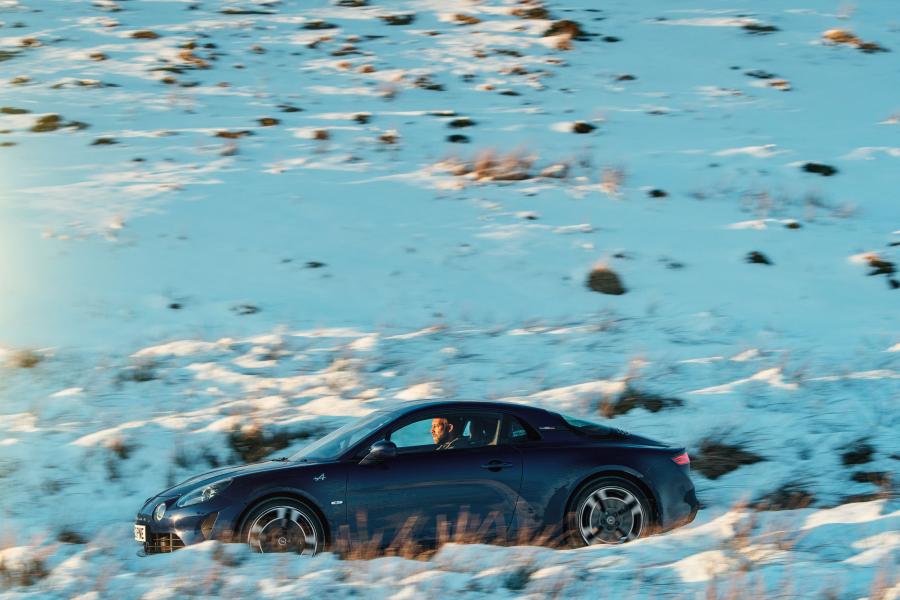  Alpine A110 Legende 2018 года  (UK) (фото 7 из 40)
